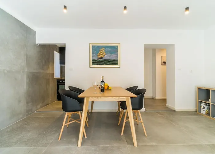 Lapad Bay Luxury Apartment